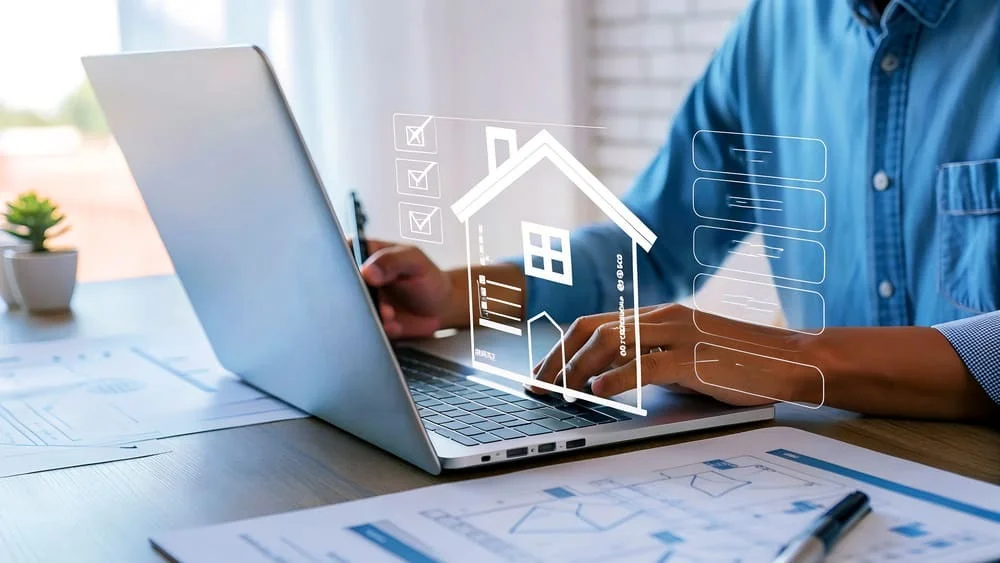 Profissional com visualização holográfica de projeto imobiliário